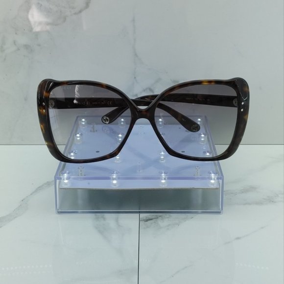 Gucci Oversize Butterfly Sunglasses - Picture 6 of 7